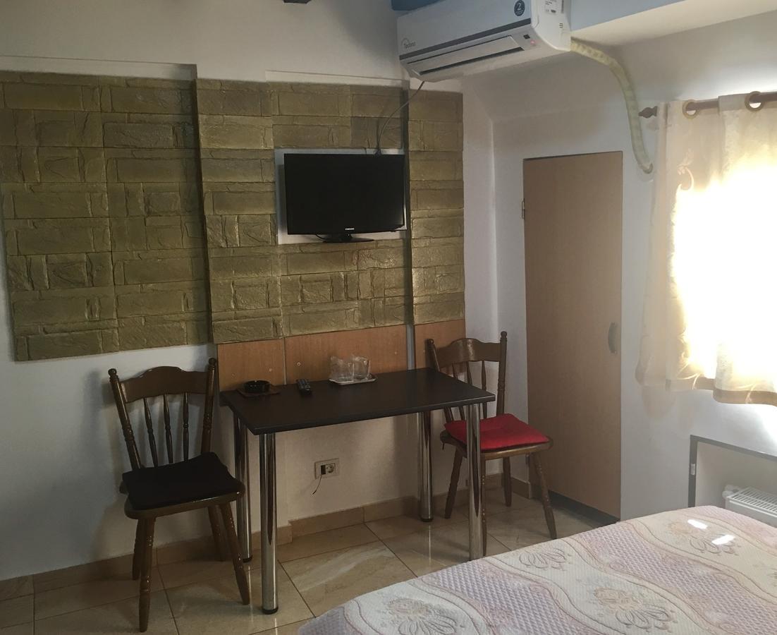 Hotel Taco Bukarest Eksteriør billede