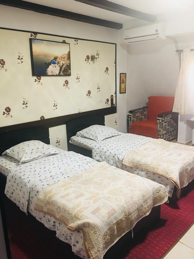 Hotel Taco Bukarest Eksteriør billede