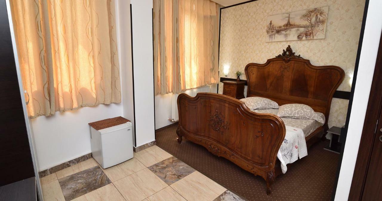 Hotel Taco Bukarest Eksteriør billede