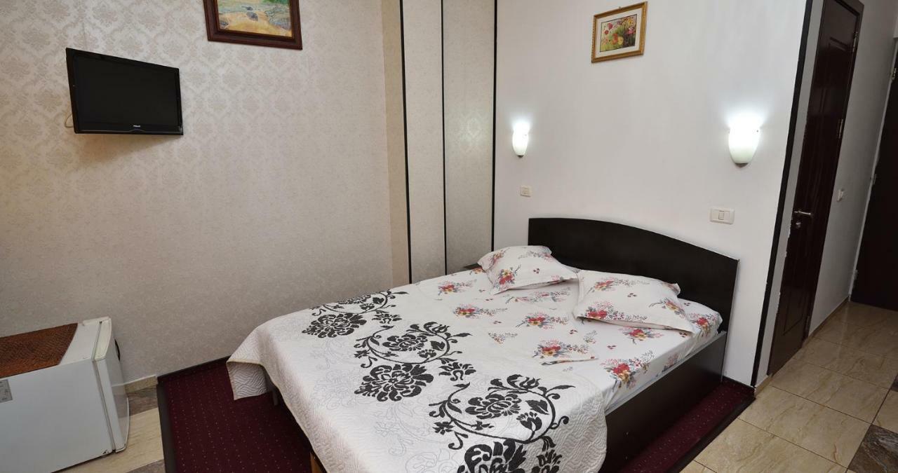 Hotel Taco Bukarest Eksteriør billede